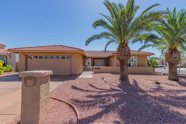 10401 E TWILIGHT Drive, Sun Lakes, AZ 85248