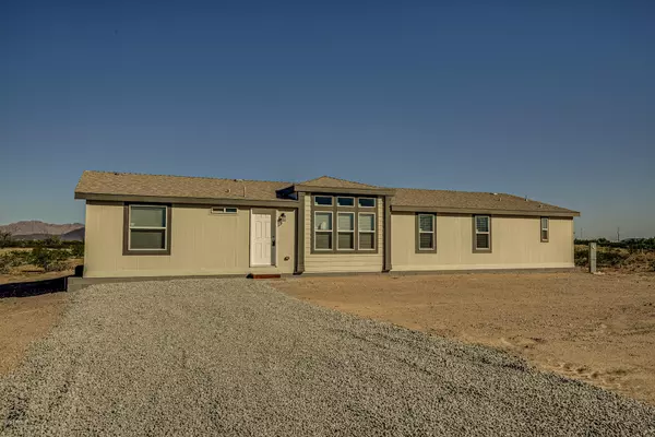 38526 W San Juan Avenue, Tonopah, AZ 85354