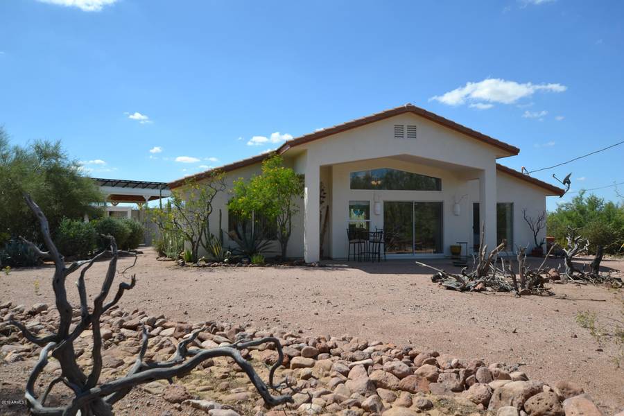 5433 E 14th Avenue, Apache Junction, AZ 85119