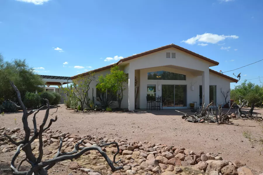 5433 E 14th Avenue, Apache Junction, AZ 85119