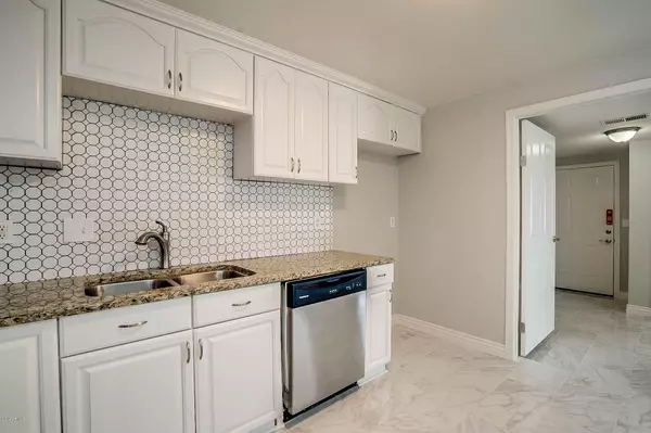 Phoenix, AZ 85032,3949 E EMILE ZOLA Avenue