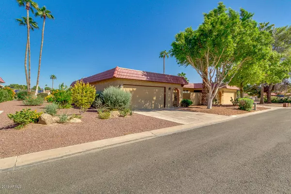 12025 S TONOPAH Drive, Phoenix, AZ 85044