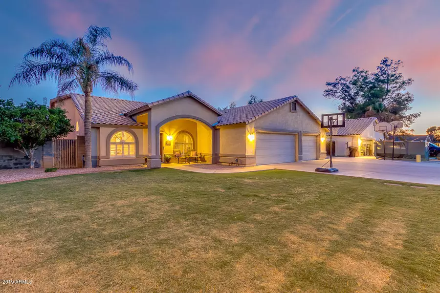 3215 E DES MOINES Street, Mesa, AZ 85213