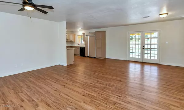 Phoenix, AZ 85032,2801 E LOUISE Drive