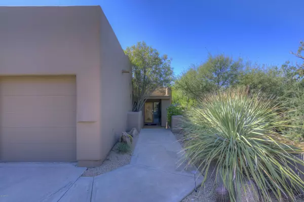Scottsdale, AZ 85266,9116 E CLUBHOUSE Court