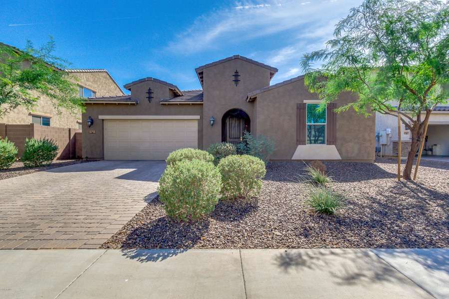 3895 E STRAWBERRY Drive, Gilbert, AZ 85298