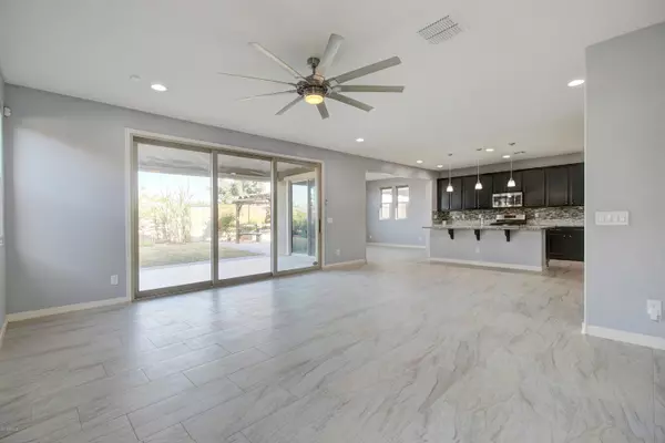 Peoria, AZ 85383,9846 W SANDS Drive