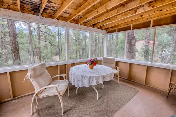 Show Low, AZ 85901,501 S 25TH Avenue