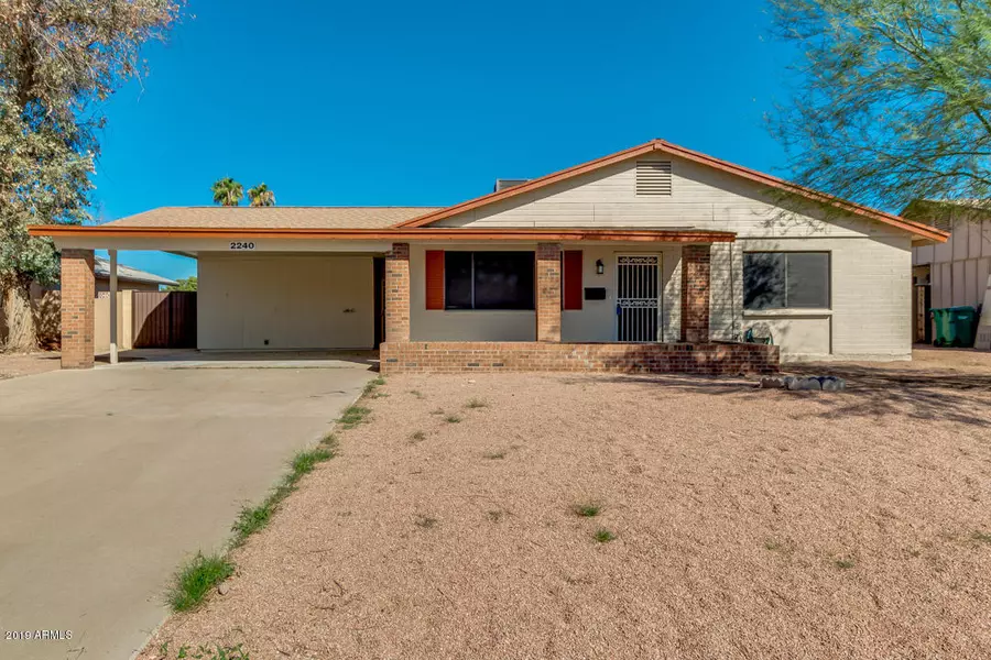 2240 W DEL CAMPO Circle, Mesa, AZ 85202