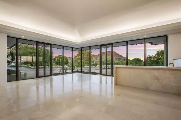 Paradise Valley, AZ 85253,4645 E QUARTZ MOUNTAIN Road