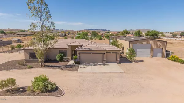 28000 N EDWARDS Road, San Tan Valley, AZ 85143