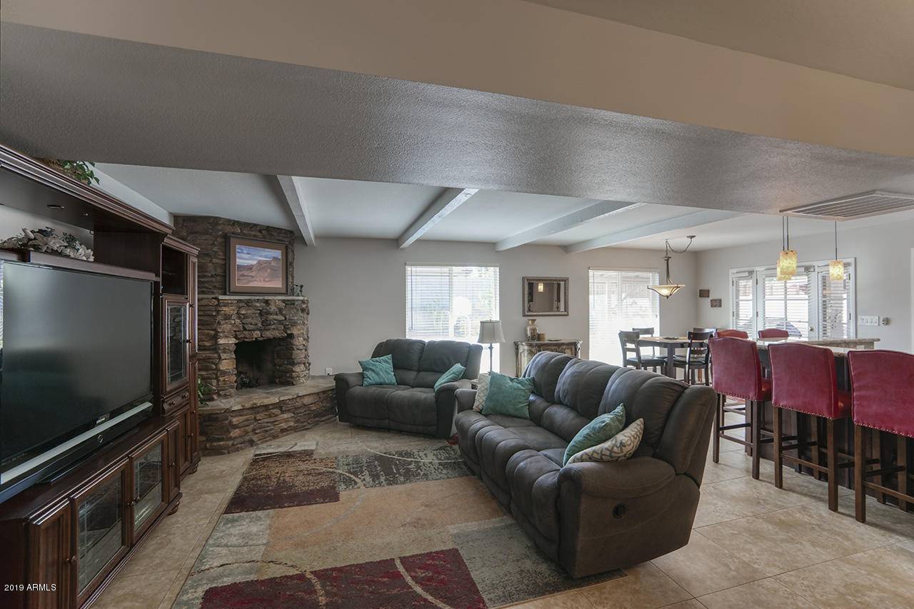 Phoenix, AZ 85028,10618 N 25 Place