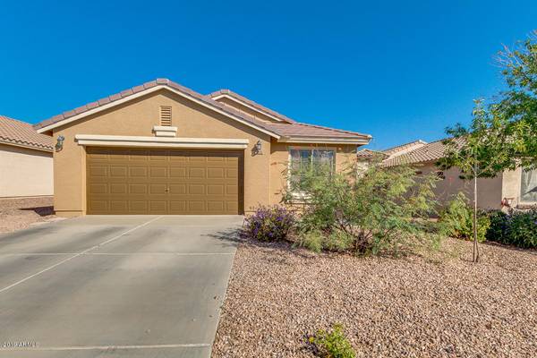 928 W DESERT CANYON Drive, San Tan Valley, AZ 85143