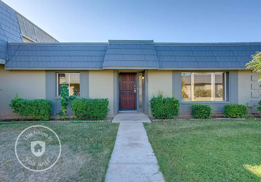 2052 W ELM Street, Phoenix, AZ 85015