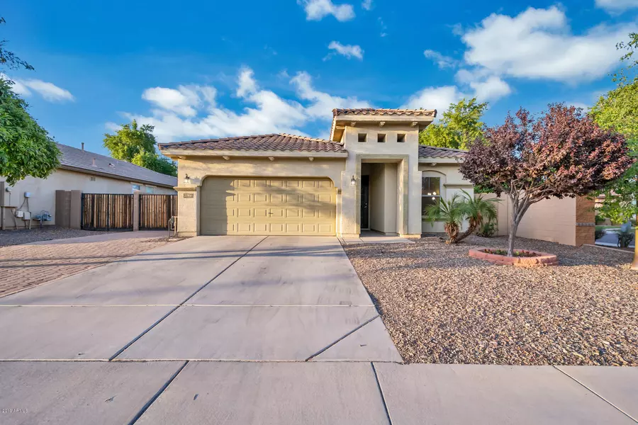 2764 E Dennisport Avenue, Gilbert, AZ 85295