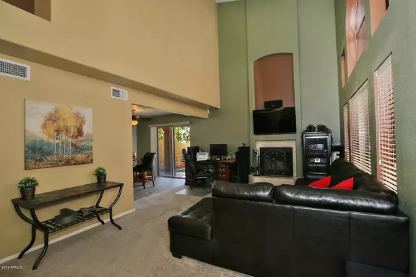 250 W JUNIPER Avenue #83, Gilbert, AZ 85233