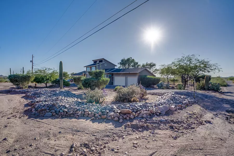 5355 E JACOB WALTZ Street, Apache Junction, AZ 85119