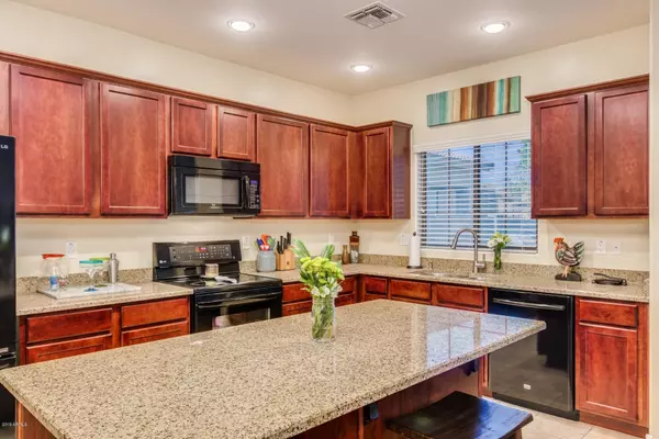 Laveen, AZ 85339,4924 W HARWELL Road