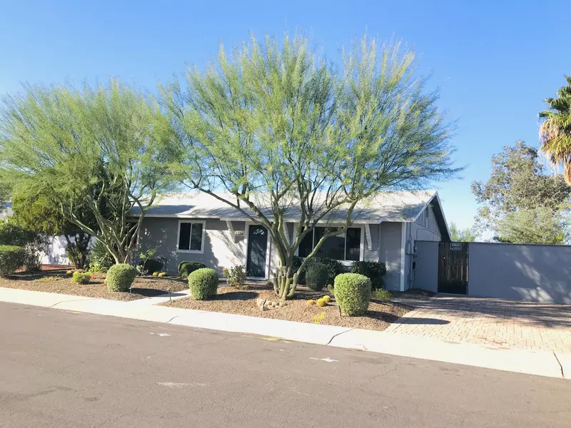 4826 W REDFIELD Road, Glendale, AZ 85306