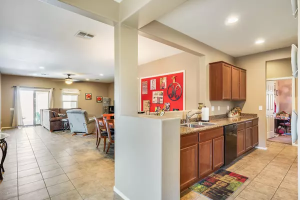 Peoria, AZ 85383,10782 W SADDLEHORN Road