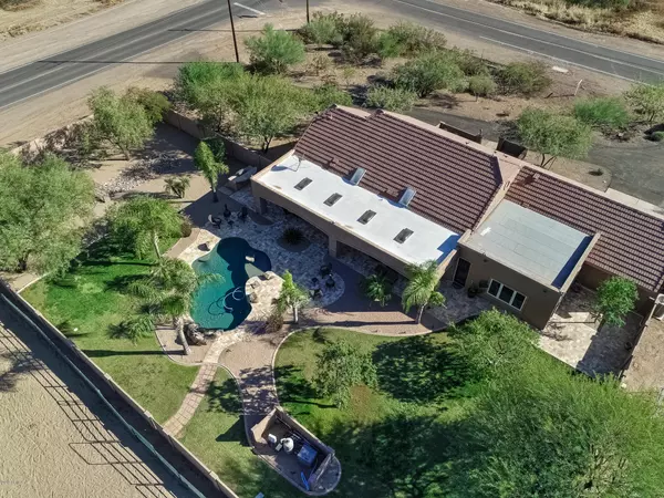 Phoenix, AZ 85086,2352 E Cloud Road