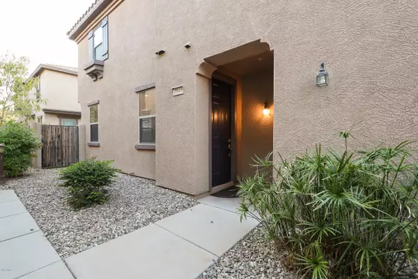 Phoenix, AZ 85042,2949 E DARROW Street