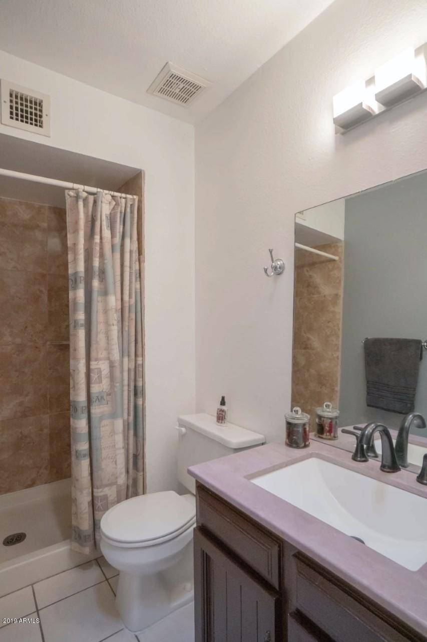 Phoenix, AZ 85029,3958 W CHOLLA Street