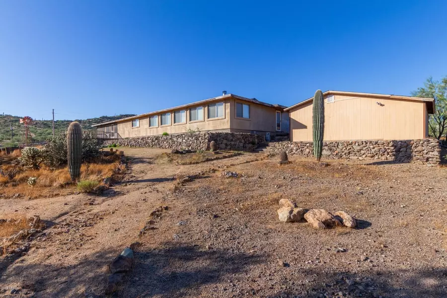 42804 N 14TH Street, New River, AZ 85087