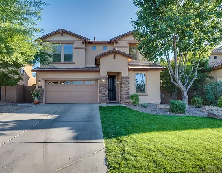 2725 E VERMONT Drive, Gilbert, AZ 85295