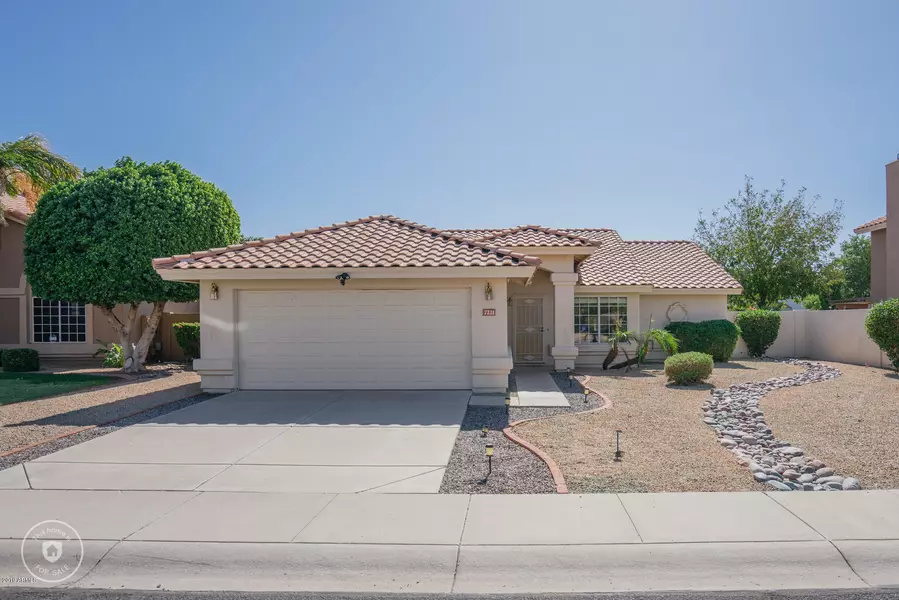 7211 W CREST Lane, Glendale, AZ 85310