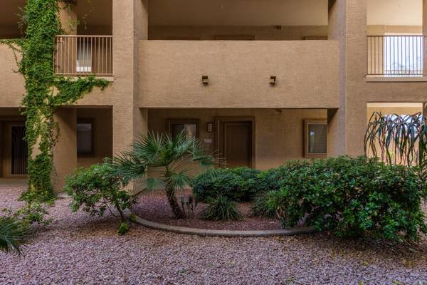 Phoenix, AZ 85014,920 E DEVONSHIRE Avenue #1006