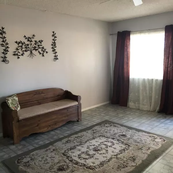 Phoenix, AZ 85022,15609 N 21St Street