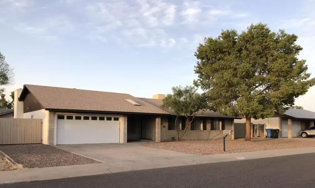 4448 W LARKSPUR Drive, Glendale, AZ 85304