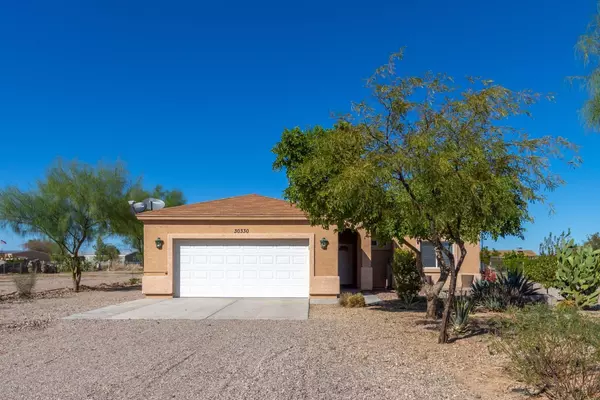 30330 W LATHAM Street, Buckeye, AZ 85396