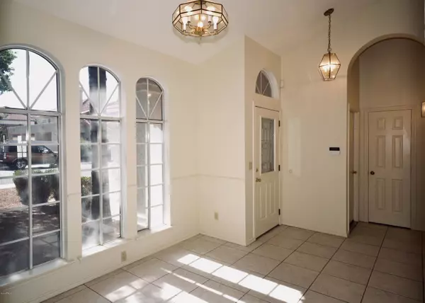 Gilbert, AZ 85233,620 W MESQUITE Street