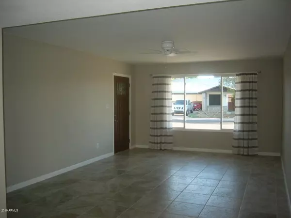 Glendale, AZ 85304,4420 W MERCER Lane