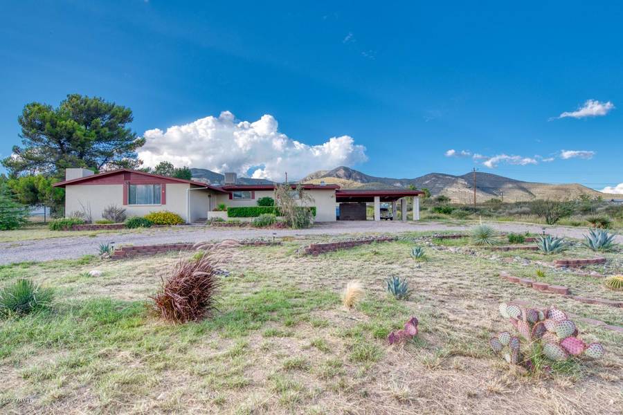 9 COCHISE Lane, Bisbee, AZ 85603