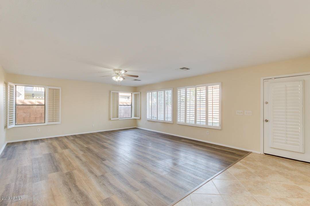 Tolleson, AZ 85353,9132 W GLOBE Avenue
