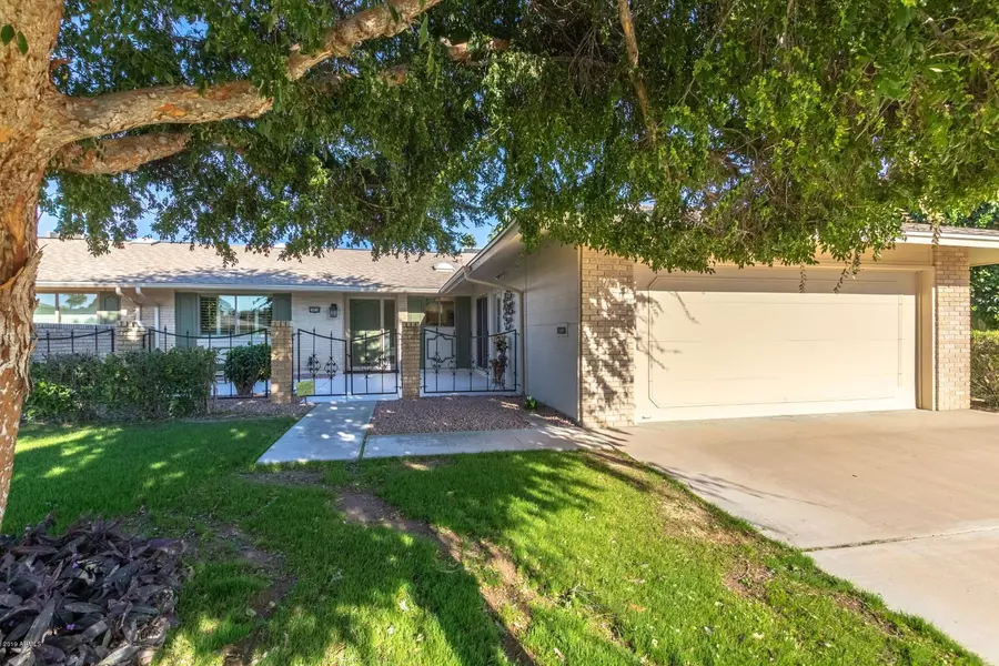 10210 W PRAIRIE HILLS Circle, Sun City, AZ 85351