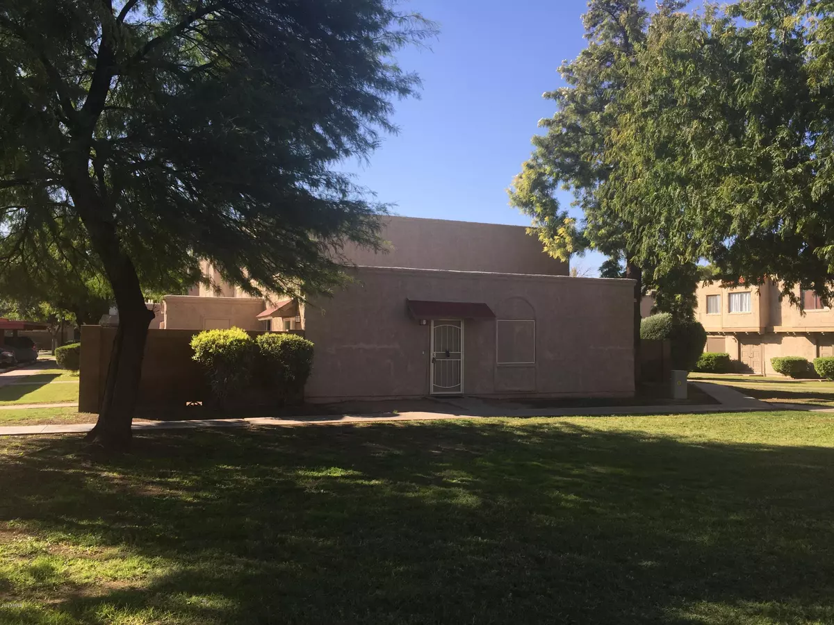 Mesa, AZ 85202,600 S DOBSON Road #132