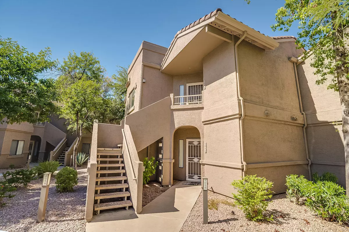 Scottsdale, AZ 85260,15050 N THOMPSON PEAK Parkway #2058