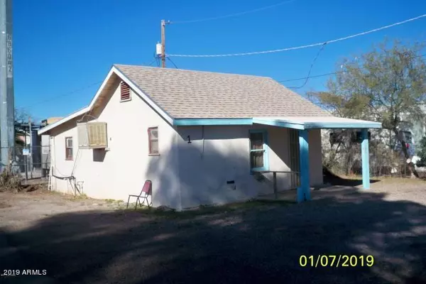 6838 S NOGALES Highway,  Tucson,  AZ 85756