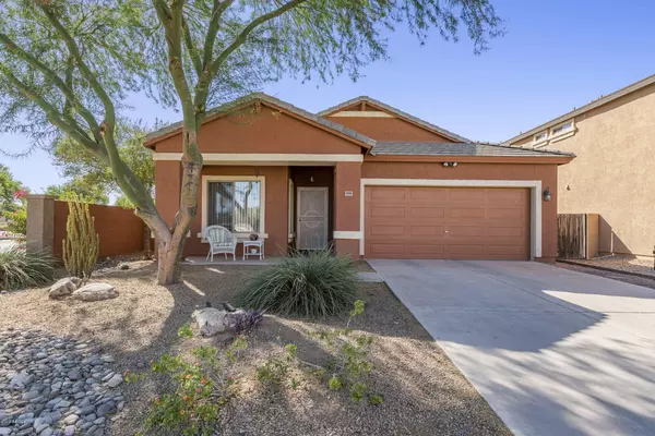 999 W DESERT BASIN Drive, San Tan Valley, AZ 85143