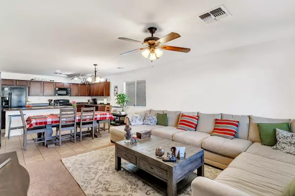Tolleson, AZ 85353,10308 W HILTON Avenue