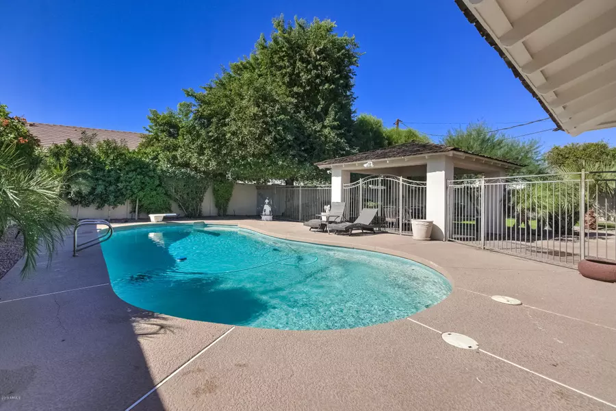 3655 E ARCADIA Avenue, Mesa, AZ 85206