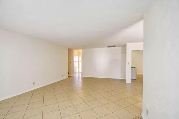 Coolidge, AZ 85128,619 N 7TH Place