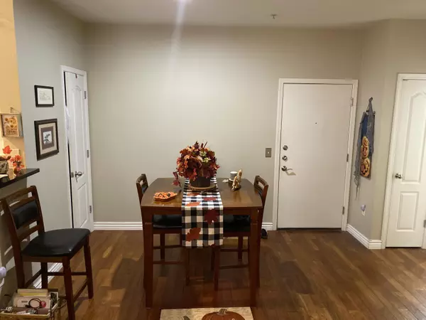 Phoenix, AZ 85016,1701 E COLTER Street #111