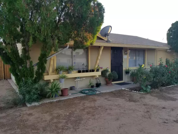 4021 E ACOMA Drive, Phoenix, AZ 85032