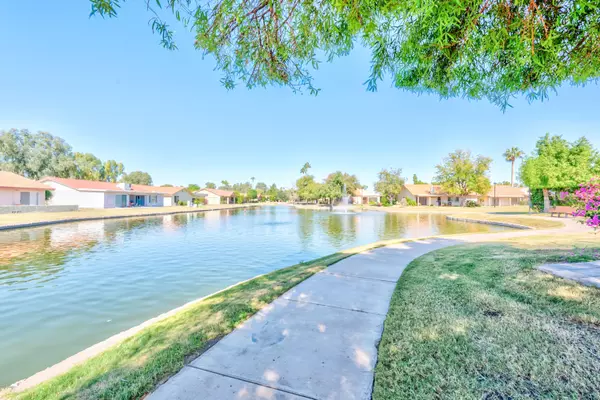 402 LEISURE WORLD --, Mesa, AZ 85206