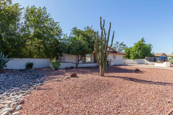 Phoenix, AZ 85053,4231 W PARADISE Lane